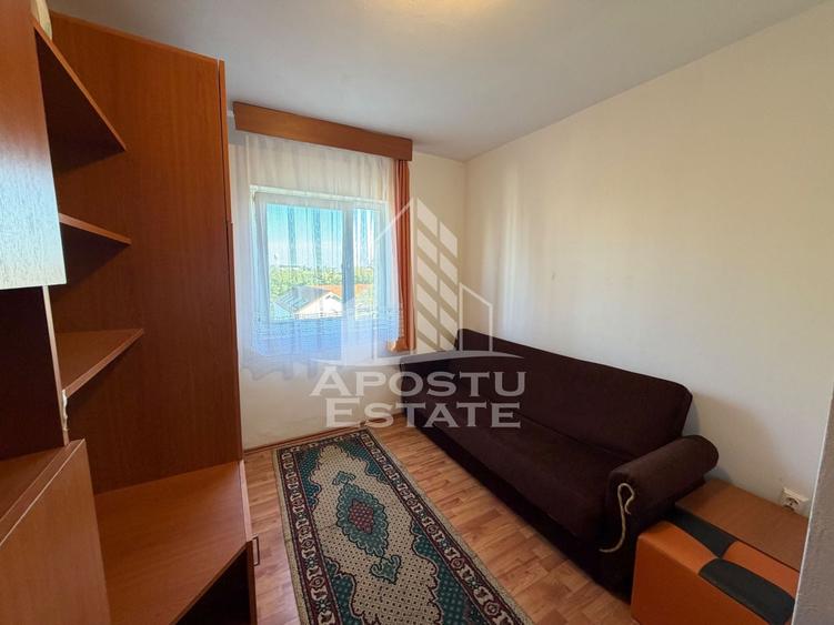 Garsonieră nedecomandată în Lipovei