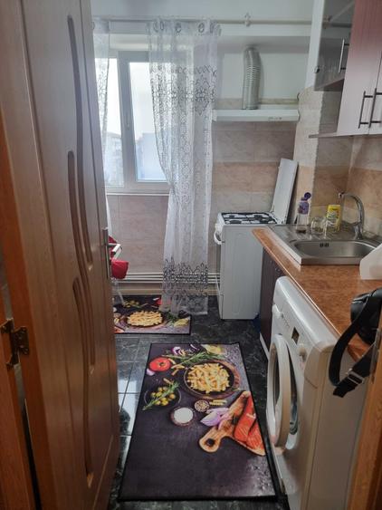 Garsonieră decomandată în Central