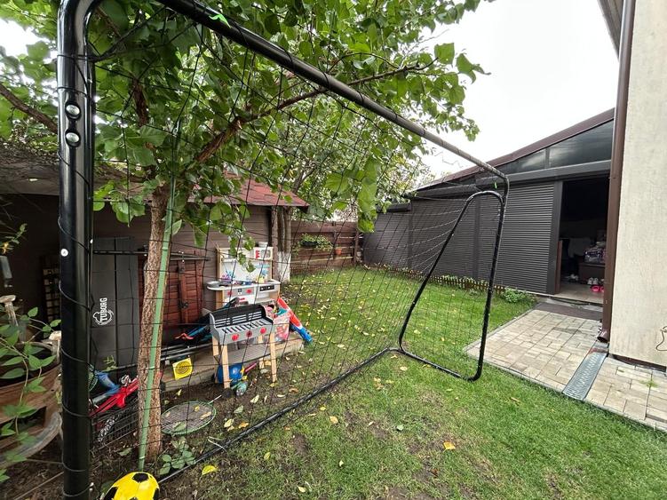 Duplex cu 4 camere cu Canalizare în Popas Păcurari