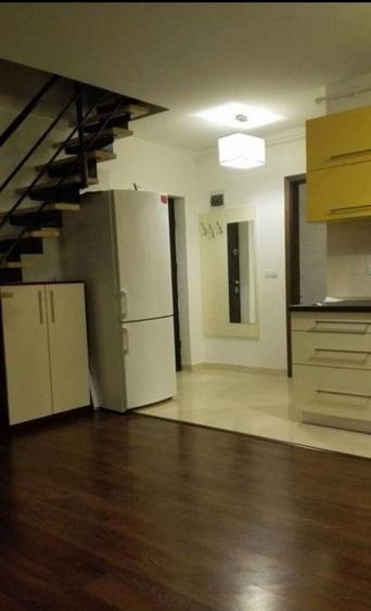 Apartament cu 3 camere semidecomandat, mobilat în Zorilor — fotografia 3