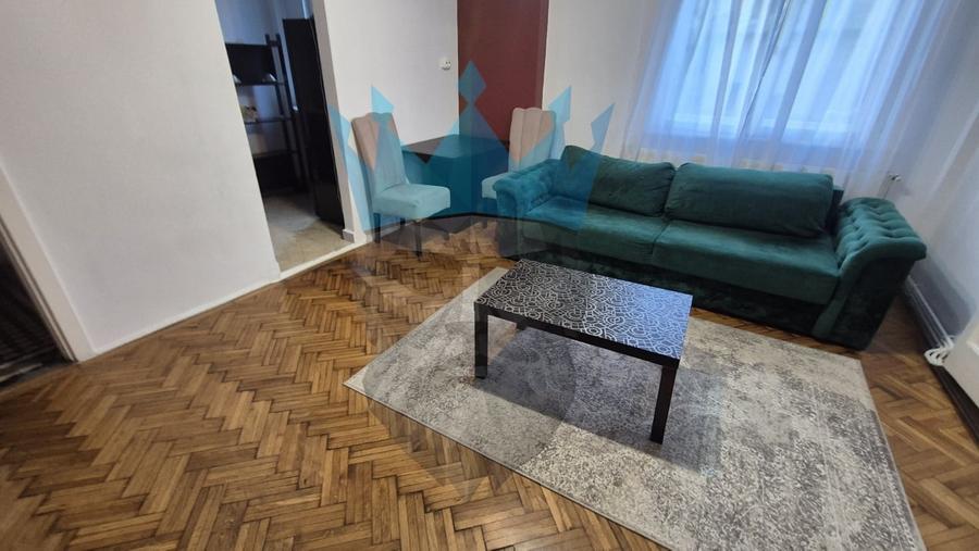 Apartament cu 3 camere circular, mobilat în Calea Victoriei
