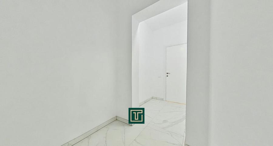 Apartament cu 3 camere semidecomandat în UTA