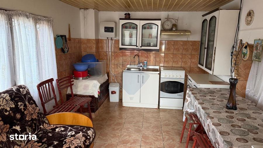 Casă cu 3 camere cu Teren 990 Mp în Fitionești