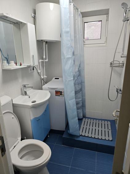 Apartament cu 3 camere nedecomandat în Politehnica