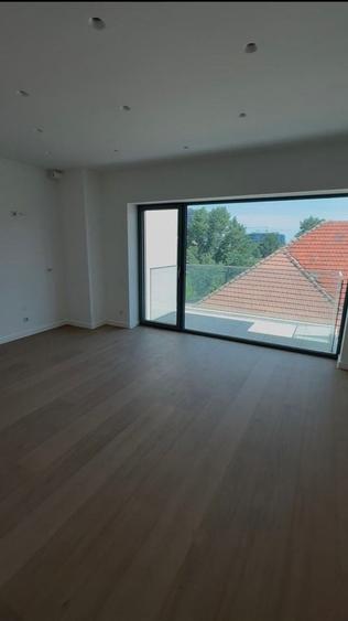 Apartament cu 2 camere decomandat în Aviației