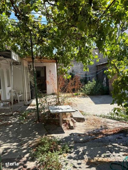 Casă cu 3 camere cu Canalizare în Faleza Nord