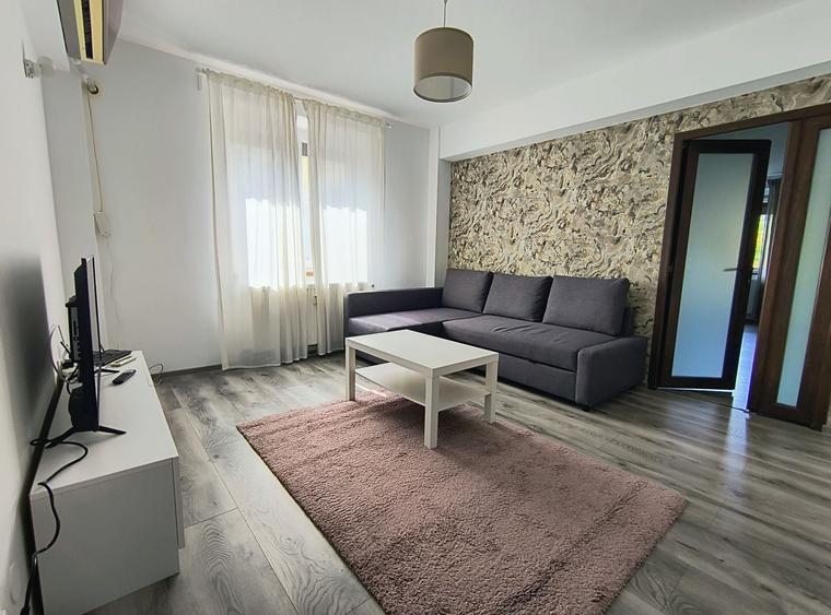 Apartament cu 2 camere semidecomandat, mobilat în Basarabia