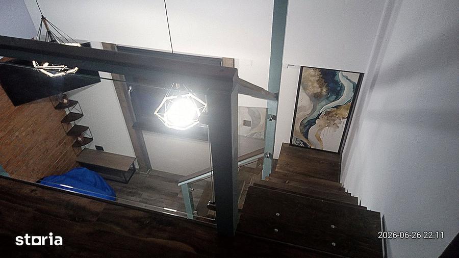 Casă cu 4 camere cu Teren 500 Mp în Podu Roș