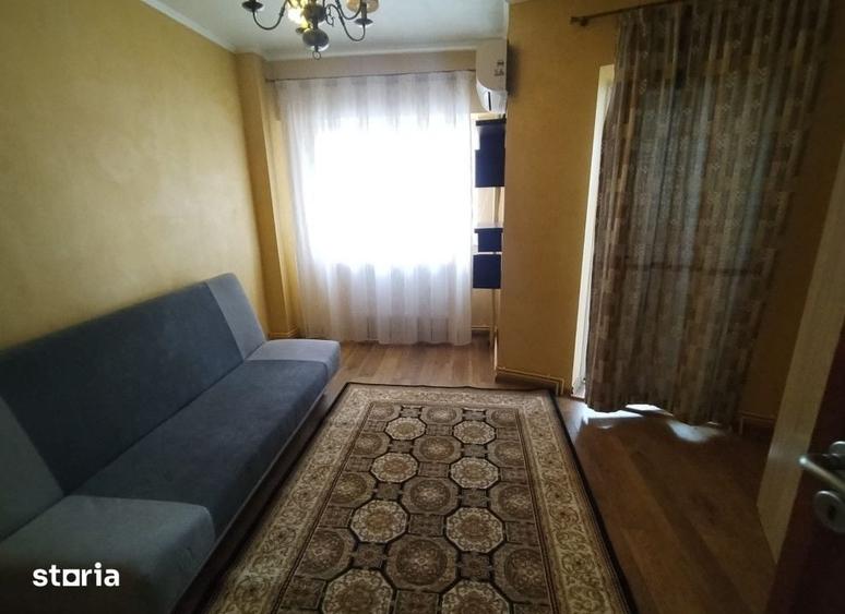 Apartament cu 2 camere decomandat în Centru Civic