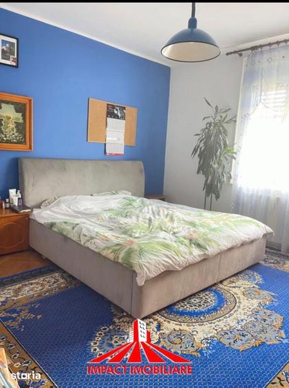 Casă cu 6 camere cu Teren 1745 Mp în Aradul Nou