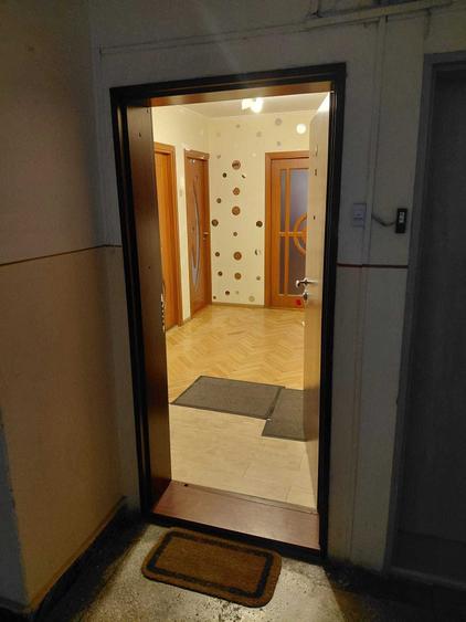 Apartament cu 2 camere decomandat în Rogerius