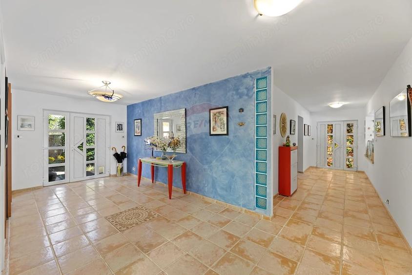 Casă cu 4 camere cu Teren 921 Mp în Subcetate