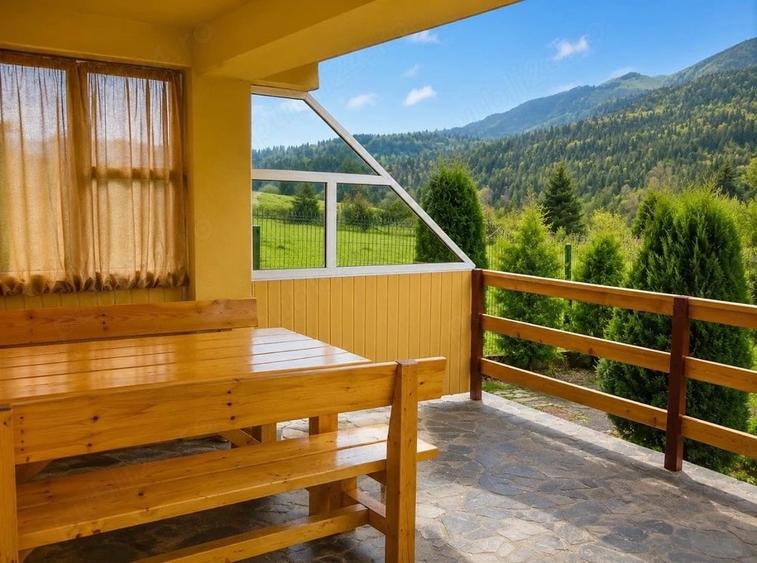 Casă cu Teren 900 Mp în 1 Decembrie