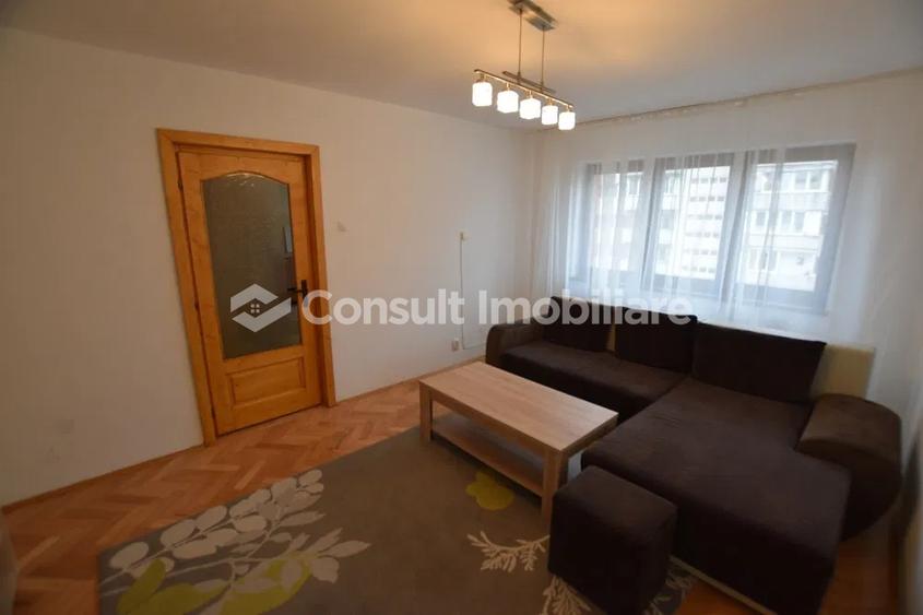 Apartament cu 3 camere semidecomandat, mobilat în Grigorescu
