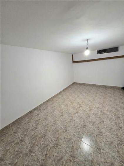 Spațiu comercial, de 63.680000305176 mp, în Casa de Cultură