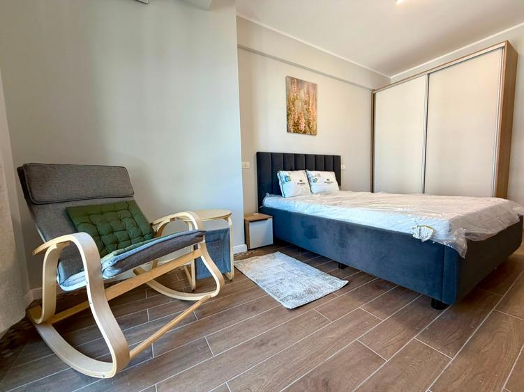 Apartament cu 2 camere decomandat în Universitate