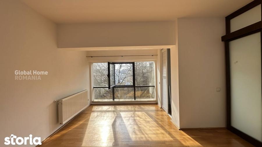 Apartament cu 6 camere, mobilat în Herăstrău