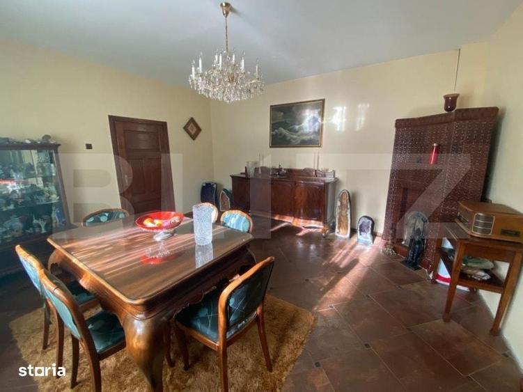 Casă cu 4 camere cu Teren 1100 Mp în Central
