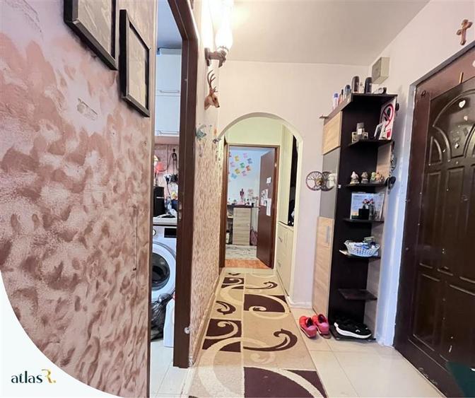Apartament cu 2 camere decomandat în Nicolina