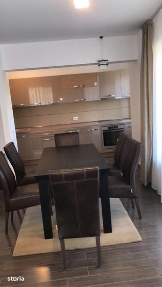 Apartament cu 4 camere, mobilat în Plopilor