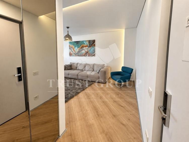 Apartament cu 2 camere semidecomandat, mobilat în Floreasca