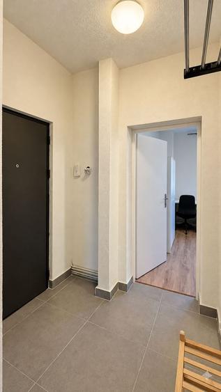 Apartament cu 2 camere decomandat, mobilat în Girocului