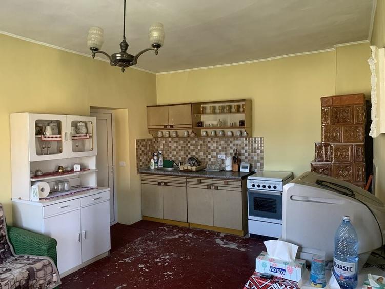 Casă cu 3 camere în Garoafa
