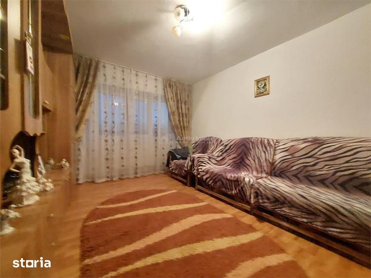Apartament cu 3 camere decomandat în Dorobanți