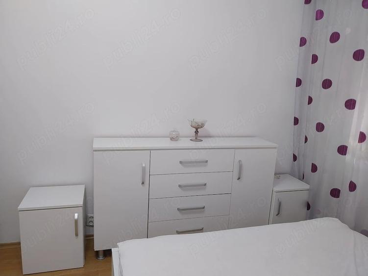 Apartament cu 3 camere decomandat în Nufărul