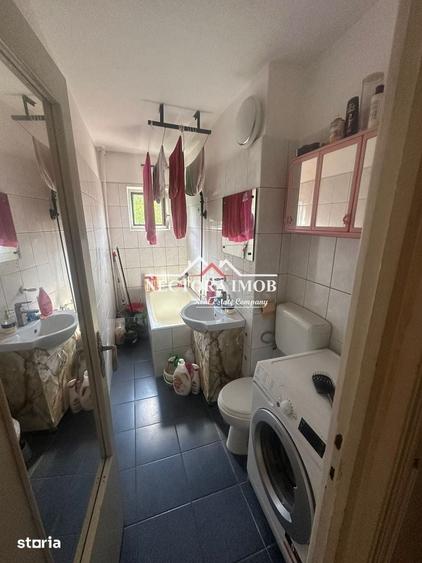 Apartament cu 3 camere semidecomandat în Seleuș