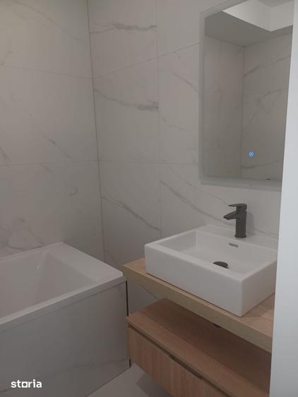 Apartament cu 3 camere decomandat în Ultracentral