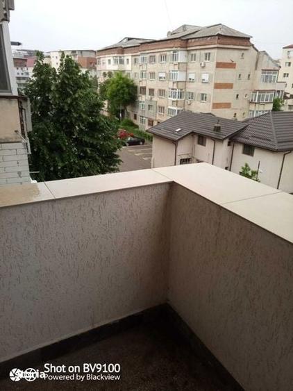 Apartament cu 2 camere în Micro 12
