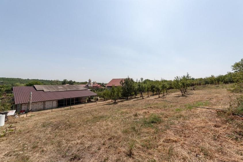 Casă individuală cu 4 camere cu Canalizare în Nord-Est