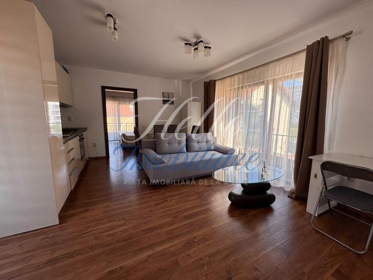 Apartament cu 2 camere semidecomandat, mobilat în Andrei Mureșanu