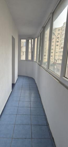 Garsonieră decomandată, mobilată în Stadion