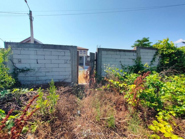 Teren Construcții intravilan de 513 mp, în Sud