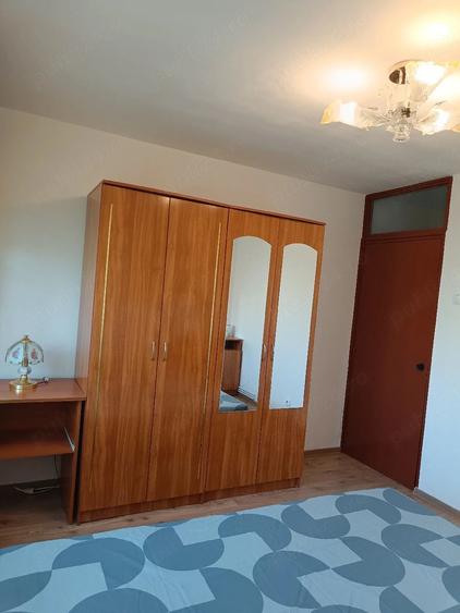 inchiriez apartament 2 camere, etaj3 4, - 8