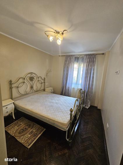 Apartament cu 3 camere decomandat în Copou