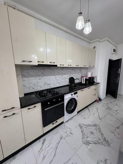 Apartament cu 3 camere decomandat în Mihai Bravu