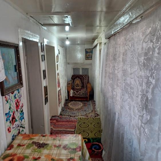 Casă cu 3 camere în Podu Turcului