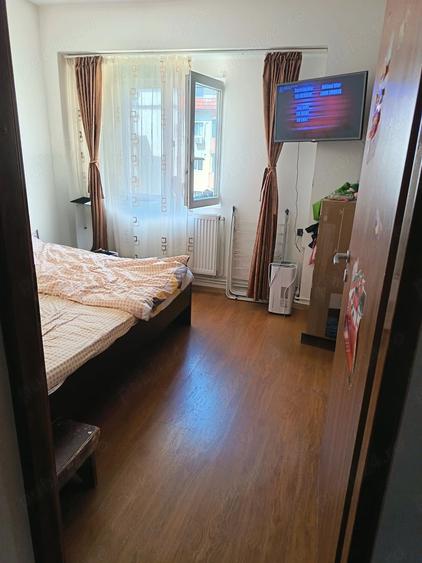 Apartament cu 2 camere decomandat, mobilat în Girocului