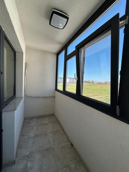 Apartament cu 2 camere semidecomandat în Valea Adâncă