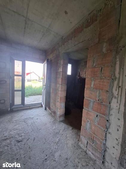 De vanzare Vila la rosu din caramida in aropiere de Roman, 76.000 euro - 12