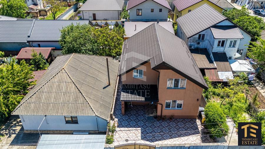 Casă individuală cu 6 camere cu Canalizare în Nord