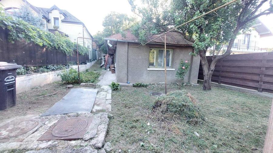 Casă cu 3 camere în Albești
