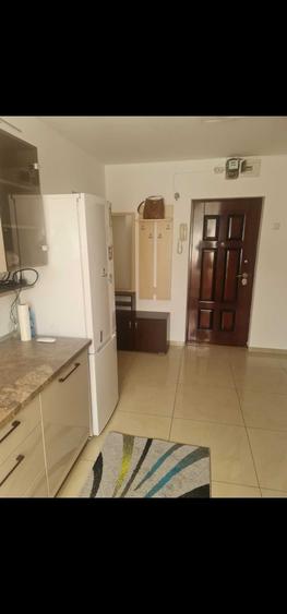 Apartament cu 3 camere decomandat în Decebal
