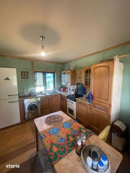 Casă cu 3 camere cu Teren 1100 Mp în Central