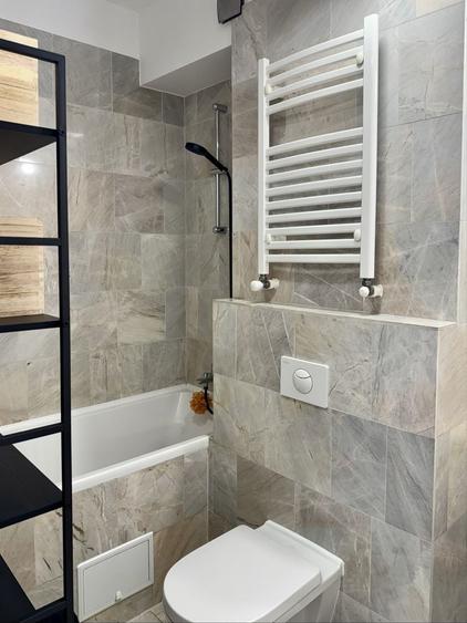 Apartament cu 3 camere decomandat în Parcul Circului