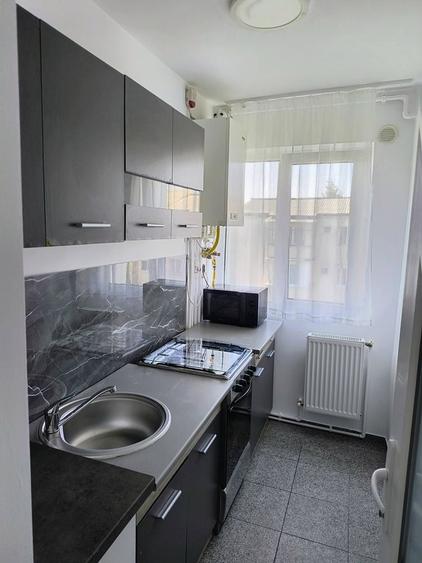 Apartament cu 2 camere decomandat în Petru Rareș