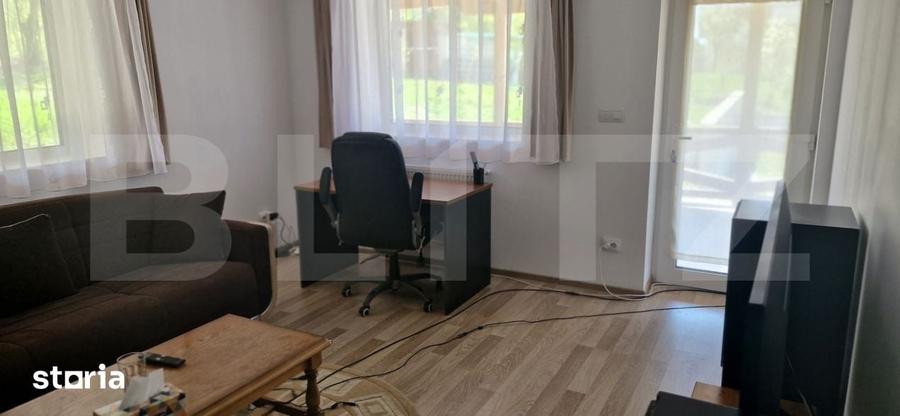 Casă cu 6 camere cu Teren 1000 Mp în Central